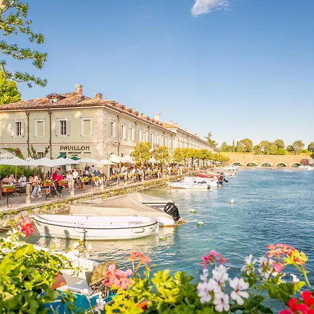 Luxury Peschiera Apartment *
